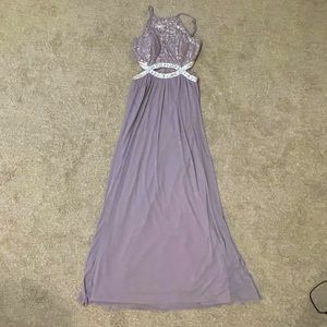 Speechless dress in a size 5 in a beautiful purple color